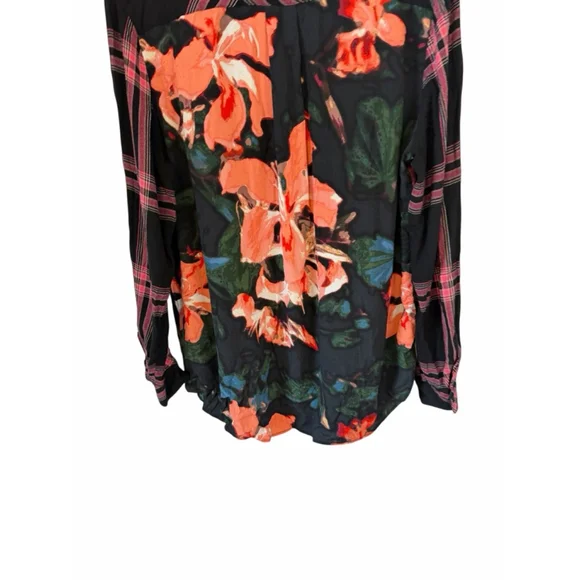 Guess Los Angeles Plaid Floral Blouse Womens XL Black Pink Button Down - Picture 6 of 10